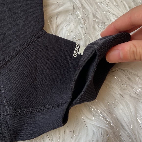 Descente Unisex Biking Socks - Picture 4 of 5